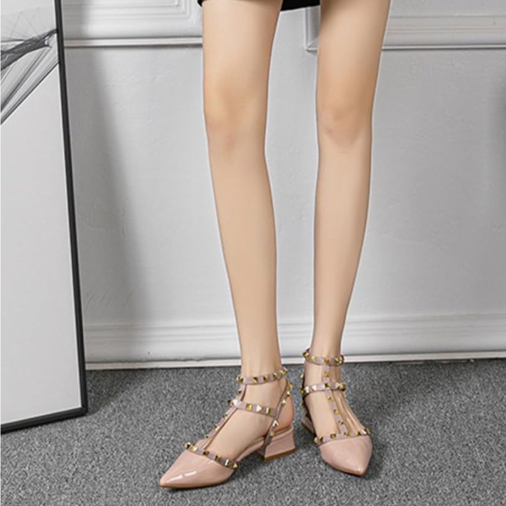 Women's Nude pink Pointed-Toe Studded T-Strap Flats - Picture 6 of 9